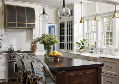 The Mixed Metals Movement: How Designers Are Layering Warmth, Texture and Story in Kitchen Design